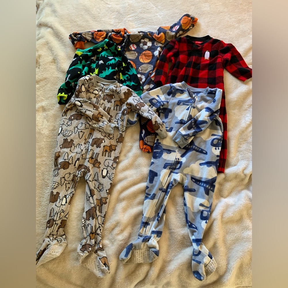 BUNDLE OF 6 - Carter’s fleece zippy pajamas .